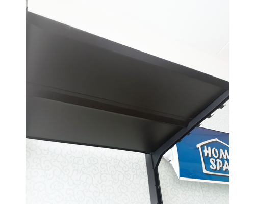 Стеллаж металлический с черными перфорированными панелями